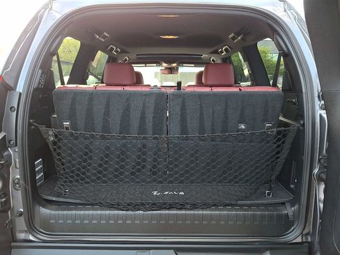 Certified 2022 Lexus GX 460 Luxury w/ Sport Design Package AWD/4WD image 27