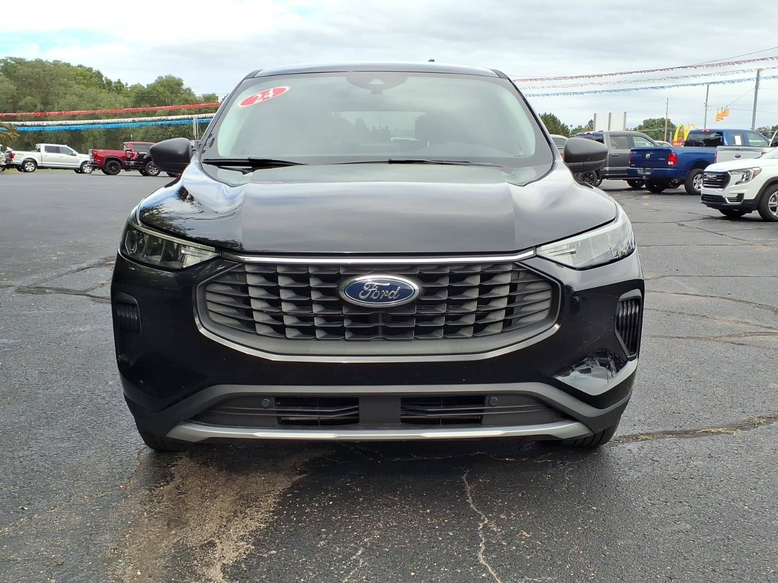 Certified 2024 Ford Escape Active AWD/4WD image 2