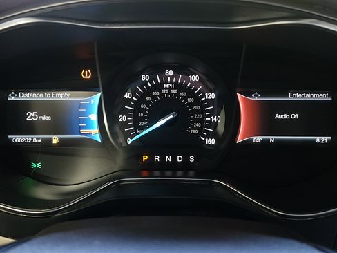 Used 2017 Ford Fusion Platinum image 19