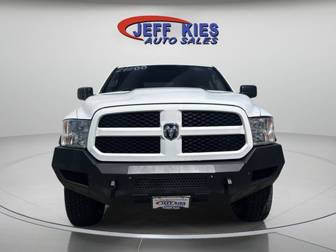 Used 2018 RAM 1500 Express image 3