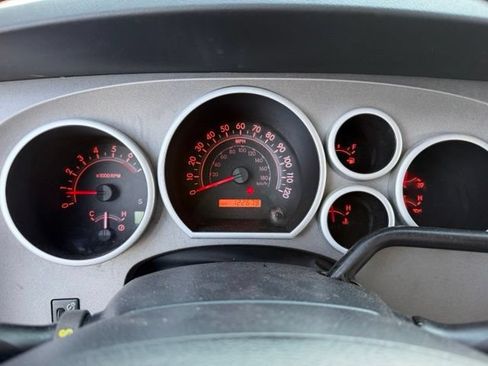 Used 2011 Toyota Tundra 4x4 CrewMax w/ Tow Pkg image 16
