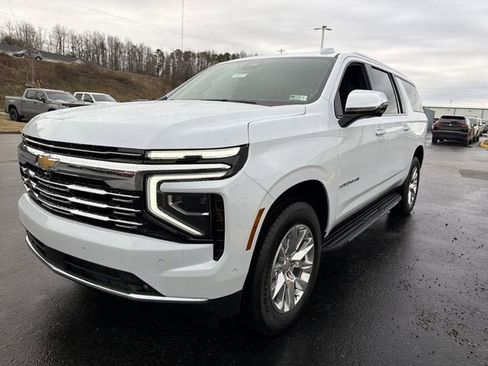 New 2026 Chevrolet Suburban Premier AWD/4WD image 9