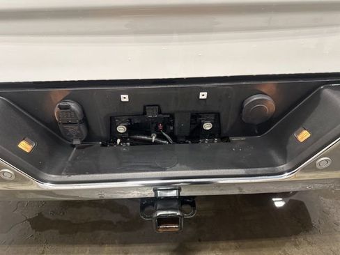 Used 2022 Chevrolet Silverado 1500 LTZ image 30