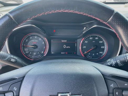 Used 2021 Chevrolet TrailBlazer RS w/ Technology Package FWD image 12