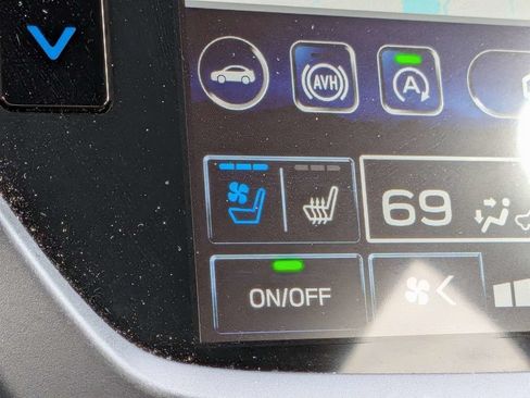 Used 2025 Subaru Forester Touring AWD/4WD image 28
