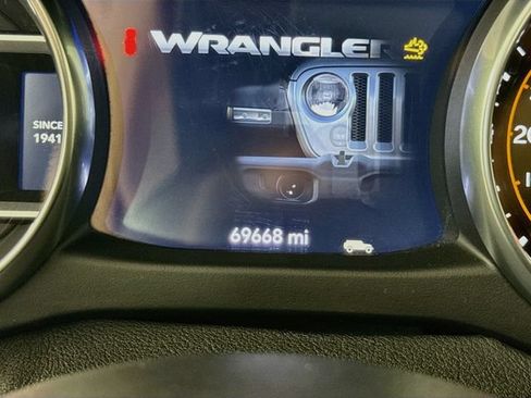Used 2021 Jeep Wrangler Unlimited Sport AWD/4WD image 16