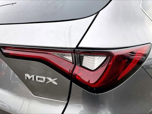 Used 2025 Acura MDX SH-AWD image 42