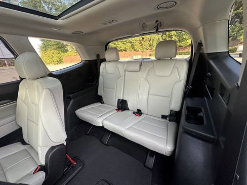 Used 2021 Kia Telluride SX image 8