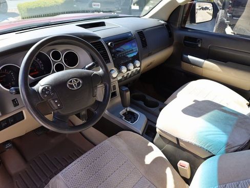 Used 2010 Toyota Tundra 4x4 Double Cab image 12
