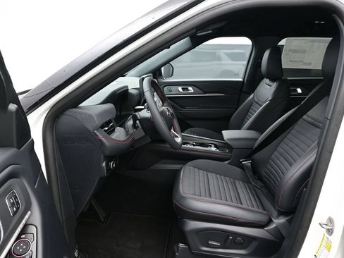 New 2026 Ford Explorer ST-Line w/ ST-Line Street Pack RWD image 13