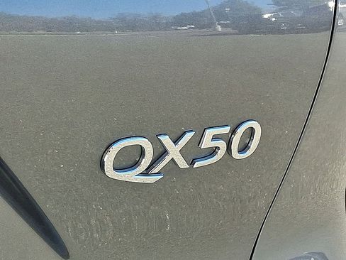 Used 2025 INFINITI QX50 Luxe AWD/4WD image 19