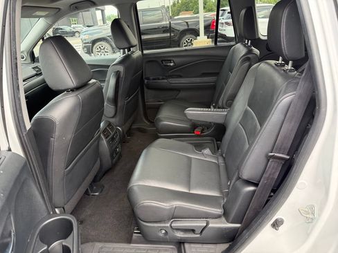 Used 2022 Honda Pilot Touring image 24