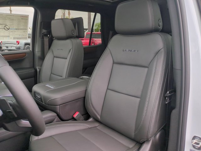 Used 2026 GMC Yukon Denali w/ Denali Reserve Package AWD/4WD image 21