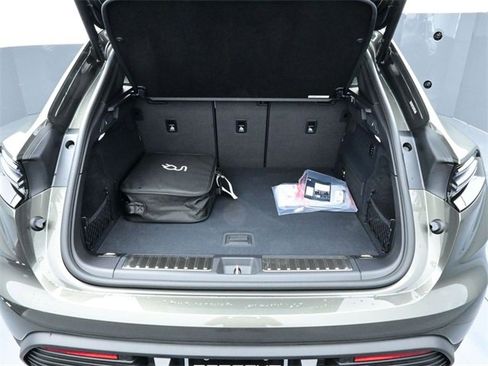 New 2025 Porsche Macan 4S Electric image 16