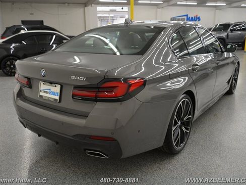Used 2022 BMW 530i w/ M Sport Package image 10