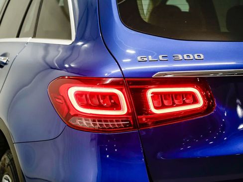 Used 2022 Mercedes-Benz GLC 300 GLC 300 image 9