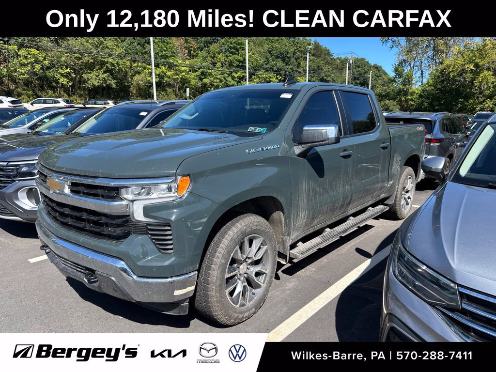 Used 2025 Chevrolet Silverado 1500 LT AWD/4WD image 1
