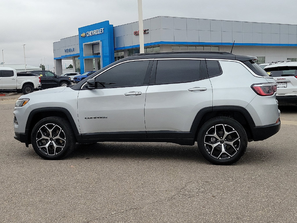 Used 2025 Jeep Compass Limited AWD/4WD image 7