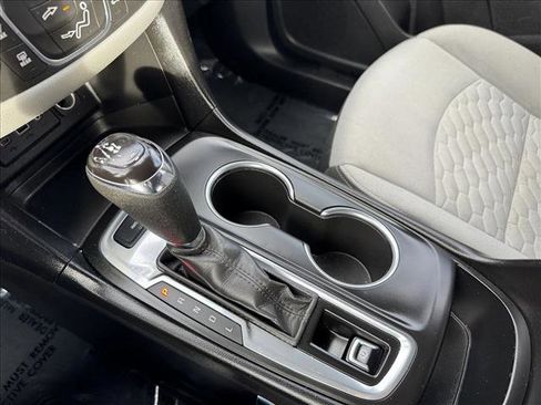 Used 2020 Chevrolet Equinox LT image 16