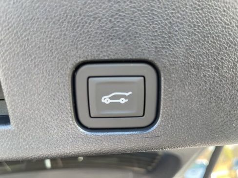 New 2026 GMC Acadia Denali image 10