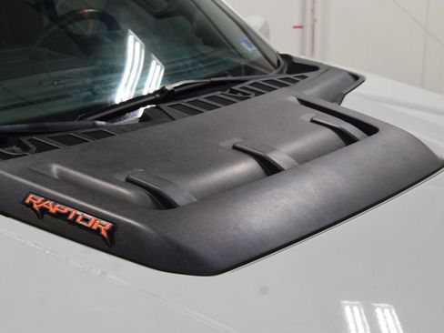 Used 2023 Ford F150 Raptor w/ Raptor Carbon Fiber Package AWD/4WD image 16