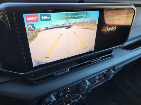 New 2026 Jeep Gladiator Mojave w/ Technology Group AWD/4WD image 15