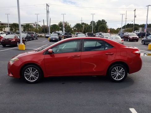 Used 2014 Toyota Corolla LE image 6