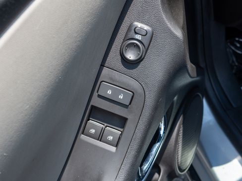 Used 2015 Chevrolet Camaro LS RWD image 13