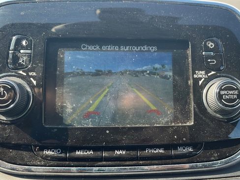 Used 2018 FIAT 500 e w/ Esport Package FWD image 21