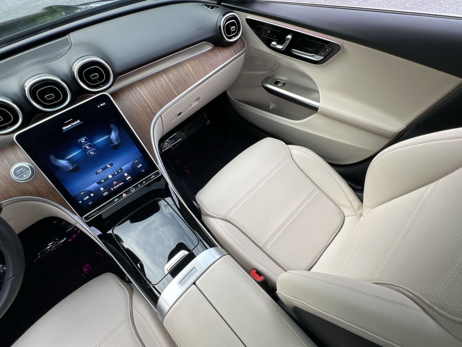 Used 2023 Mercedes-Benz C 300 4MATIC Sedan image 14