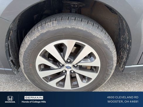 Used 2025 Subaru Outback Premium w/ Popular Package #1A image 11