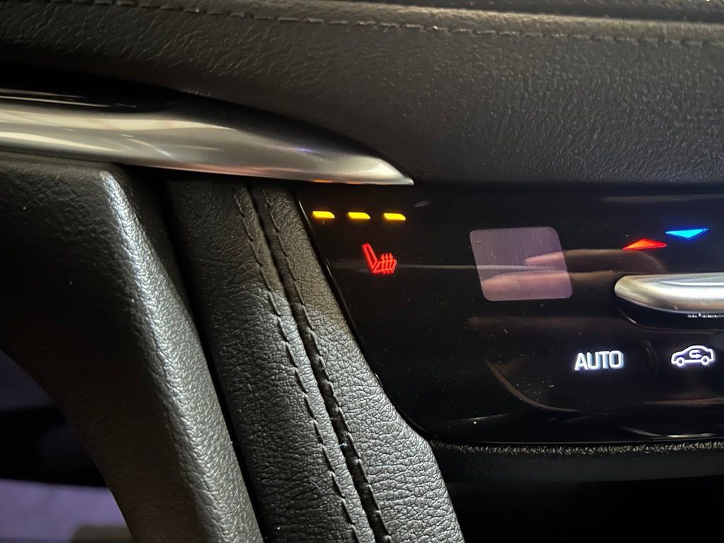 Used 2024 Cadillac XT5 Premium Luxury FWD image 31