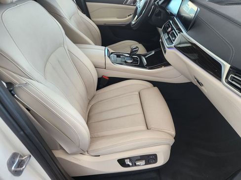 Used 2021 BMW X5 sDrive40i w/ Luxury Seating Package 2 RWD image 14
