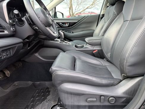 Used 2020 Subaru Outback Limited image 22