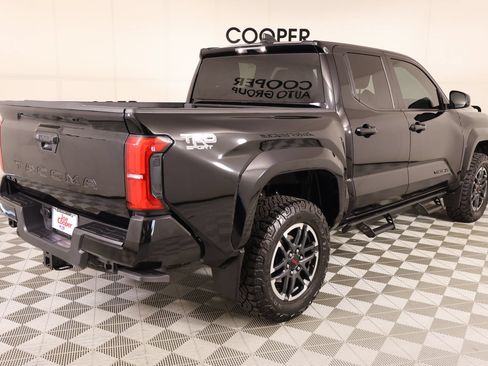 Used 2024 Toyota Tacoma TRD Sport AWD/4WD image 19