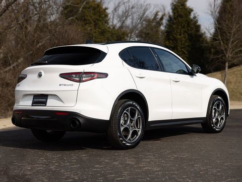 New 2026 Alfa Romeo Stelvio Sprint w/ Convenience Package image 9
