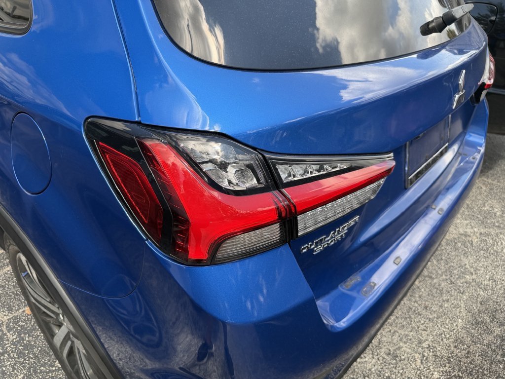 Used 2021 Mitsubishi Outlander Sport ES FWD image 6