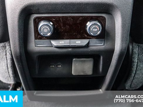 Used 2025 Chevrolet Traverse LT w/ Enhanced Driving Package image 62