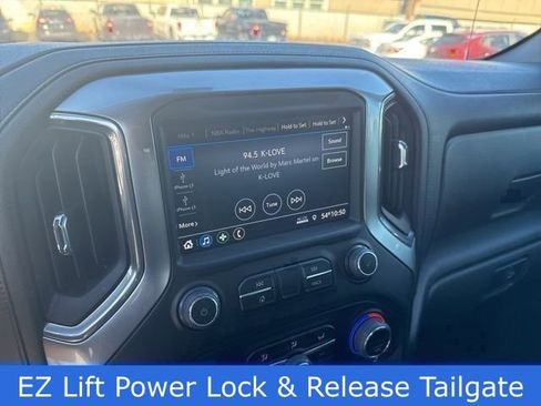 Used 2021 Chevrolet Silverado 1500 LT Trail Boss w/ Bed Protection Package image 28