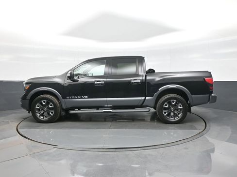 Used 2020 Nissan Titan Platinum Reserve image 4