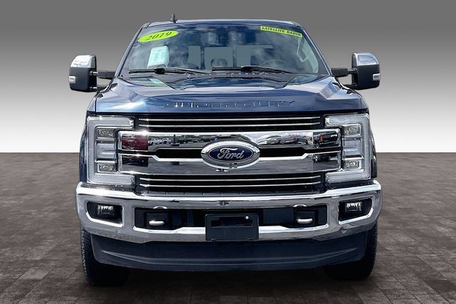 Used 2019 Ford F350 Lariat w/ Lariat Ultimate Package AWD/4WD image 3