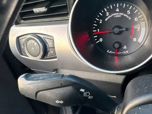 Used 2018 Ford Mustang Premium RWD image 28