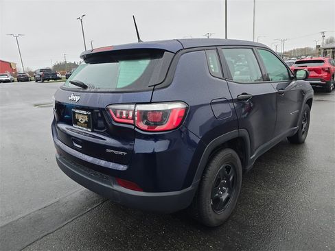 Used 2018 Jeep Compass Sport image 3