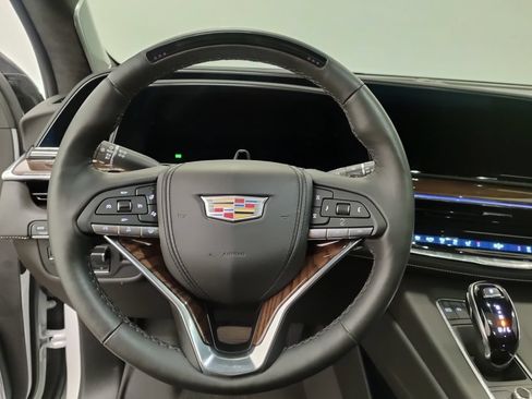 Used 2023 Cadillac Escalade Sport Platinum w/ LPO, ONYX Package AWD/4WD image 15