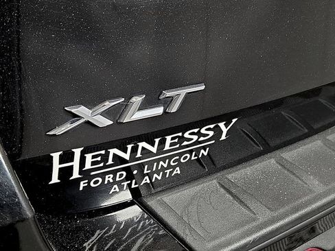 Certified 2022 Ford Explorer XLT RWD image 32