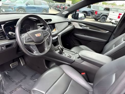 Used 2022 Cadillac XT5 Sportv w/ LPO, ONYX Package AWD/4WD image 15