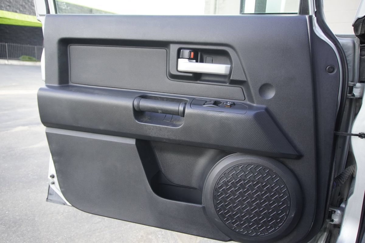 Used 2008 Toyota FJ Cruiser 4WD w/ Convenience Pkg image 17