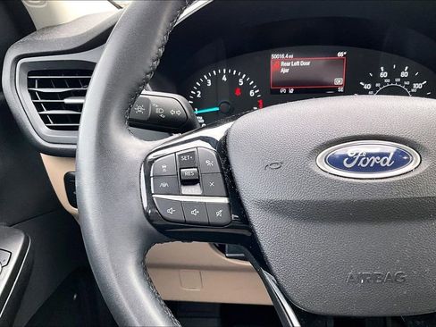 Used 2022 Ford Escape SE w/ SE Sport Appearance Package AWD/4WD image 18