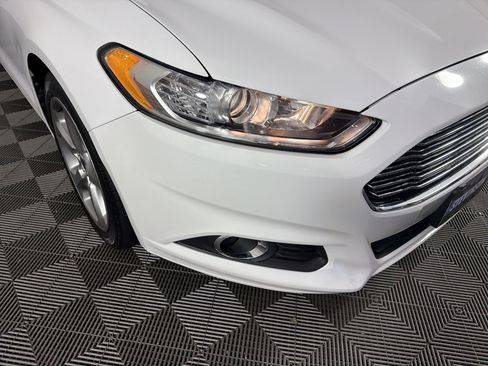 Used 2013 Ford Fusion SE FWD image 29