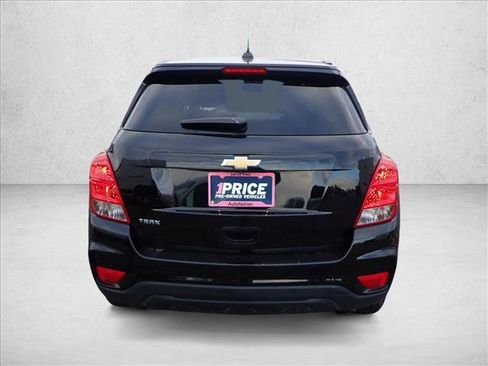 Used 2021 Chevrolet Trax LS w/ Tint and Cruise Package image 3